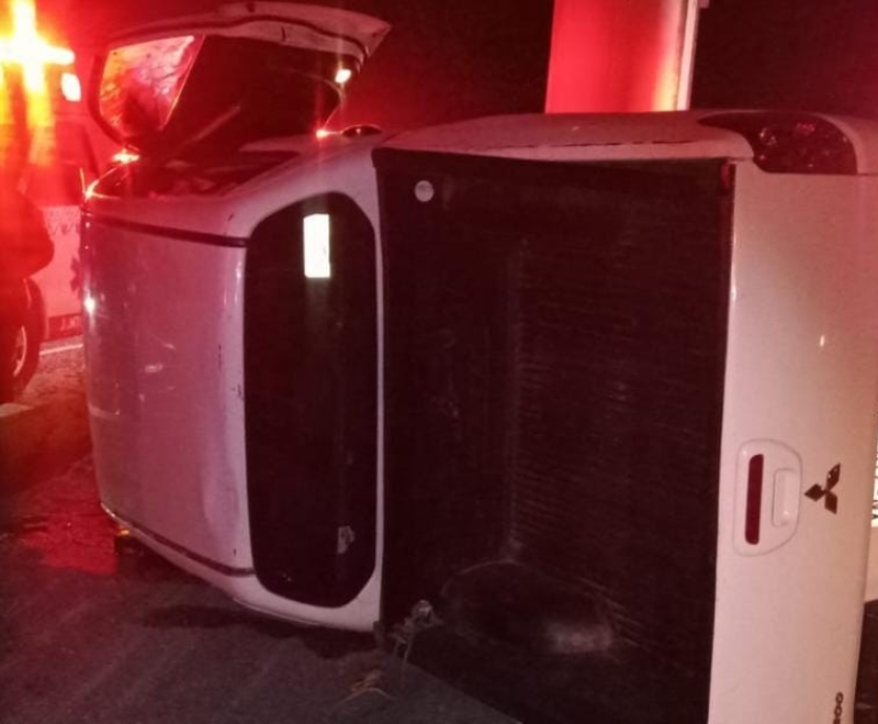 El joven de 17 años quedó prensado dentro de la camioneta El joven de 17 años quedó prensado dentro de la camioneta