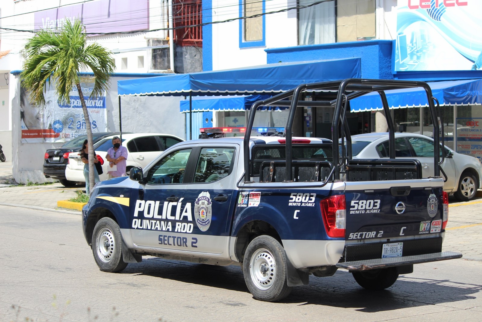 La banda es conocida como “Los Venezolanos” La banda es conocida como “Los Venezolanos”