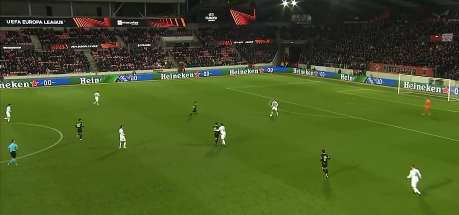 Midtjylland protagonizó el autogol más absurdo de la UEFA