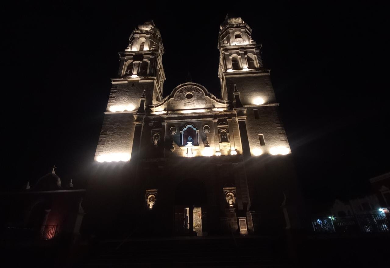 En Campeche, la catedral es uno de los más grandes atractivos de la ciudad amurallada En Campeche, la catedral es uno de los más grandes atractivos de la ciudad amurallada