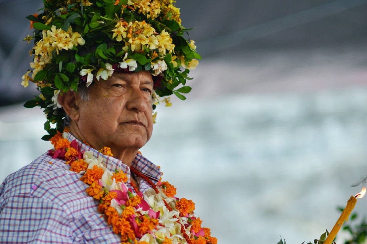 AMLO mantiene el 64% de aprobación ciudadana.