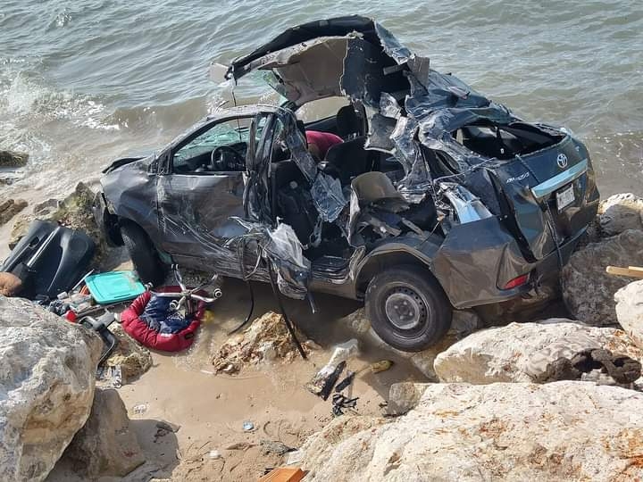 El chofer del auto con destino a Mérida dormitó al volante El chofer del auto con destino a Mérida dormitó al volante
