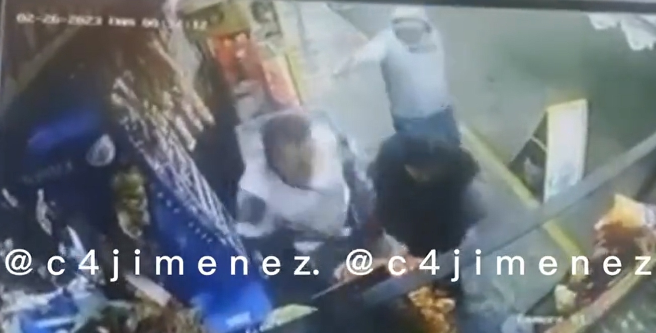 Ejecutan a hombre en alcaldía Iztapalapa: VIDEO Ejecutan a hombre en alcaldía Iztapalapa: VIDEO