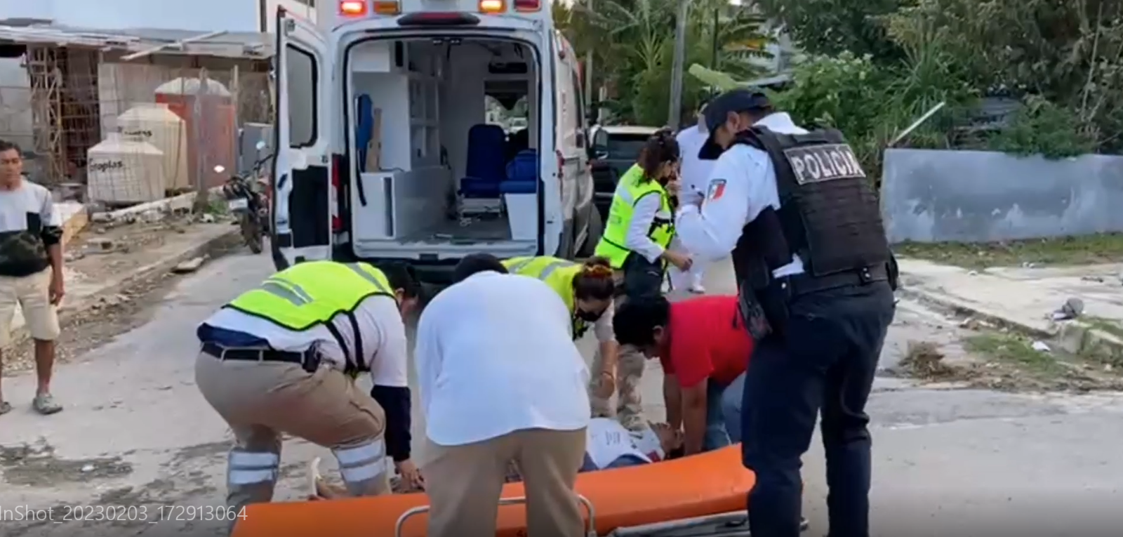 La mujer presentó probables fracturas