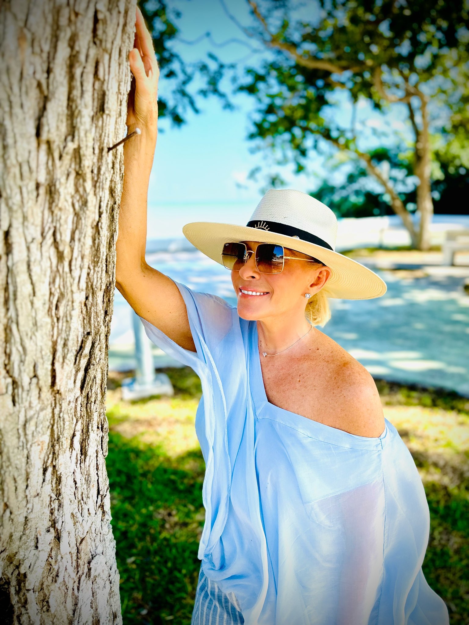 Yuri se dejó ver muy contenta durante su estancia por la bahía de Chetumal