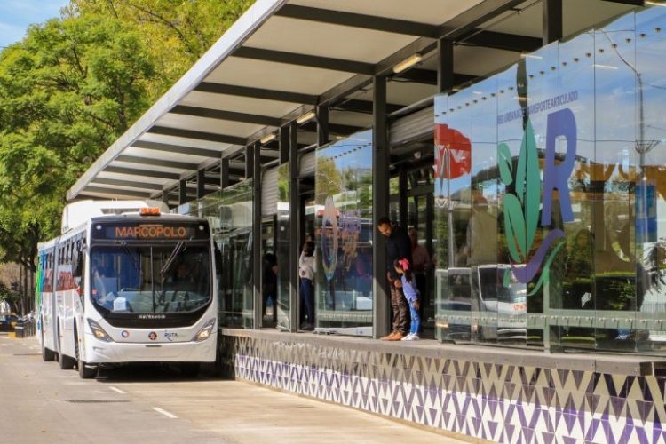 La joven de Puebla narró el momento de terror que vivió en el Metro Bus de Puebla La joven de Puebla narró el momento de terror que vivió en el Metro Bus de Puebla