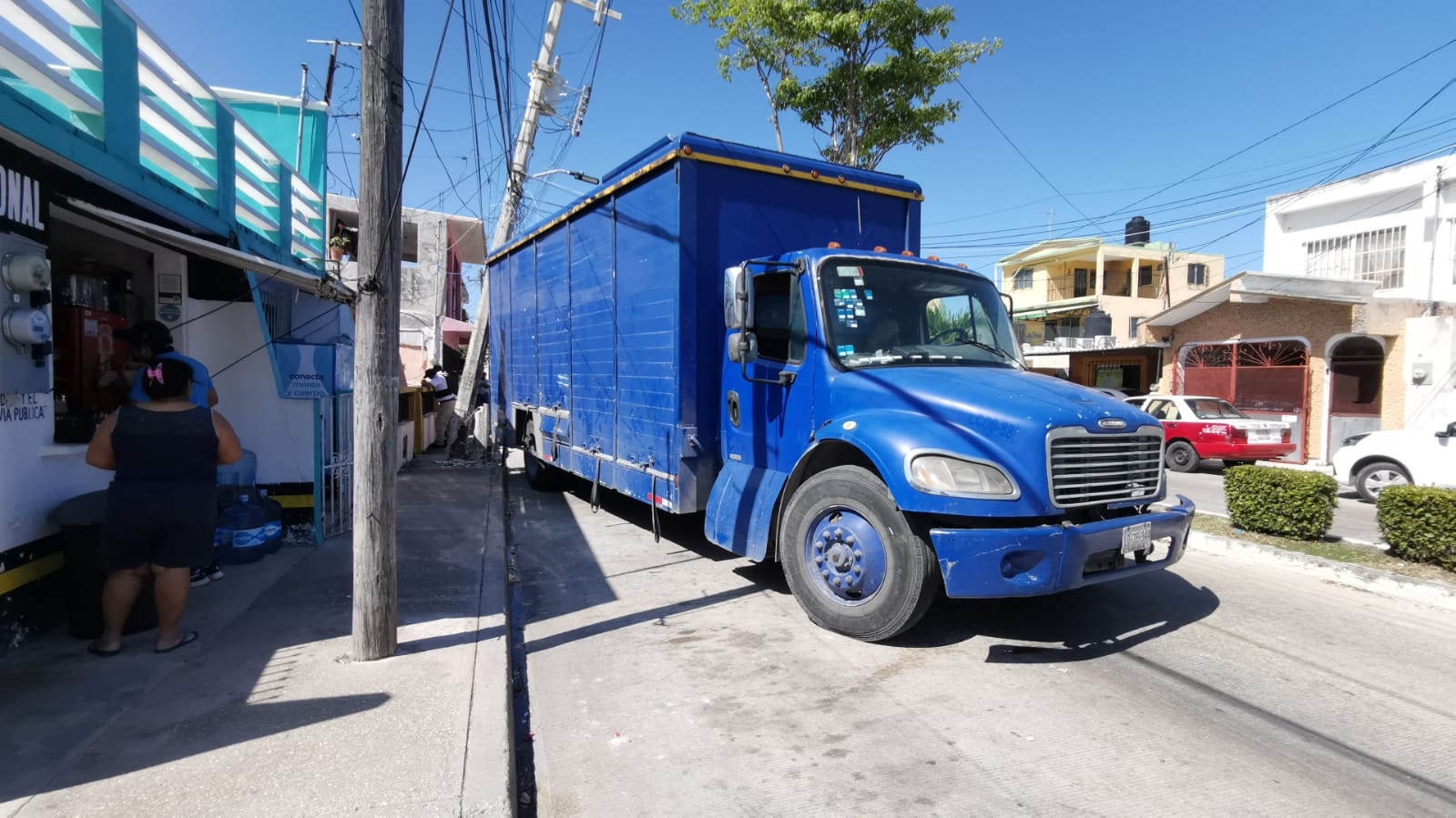 Ambas partes firmaron el documento requerido por la autoridad municipal para llegar a un acuerdo