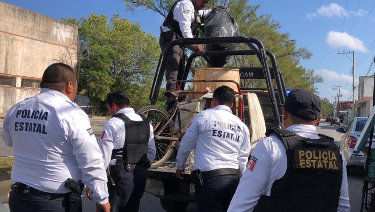 El hombre amenazó con golpearlos con un tubo de metal por no darle dinero que pedía El hombre amenazó con golpearlos con un tubo de metal por no darle dinero que pedía