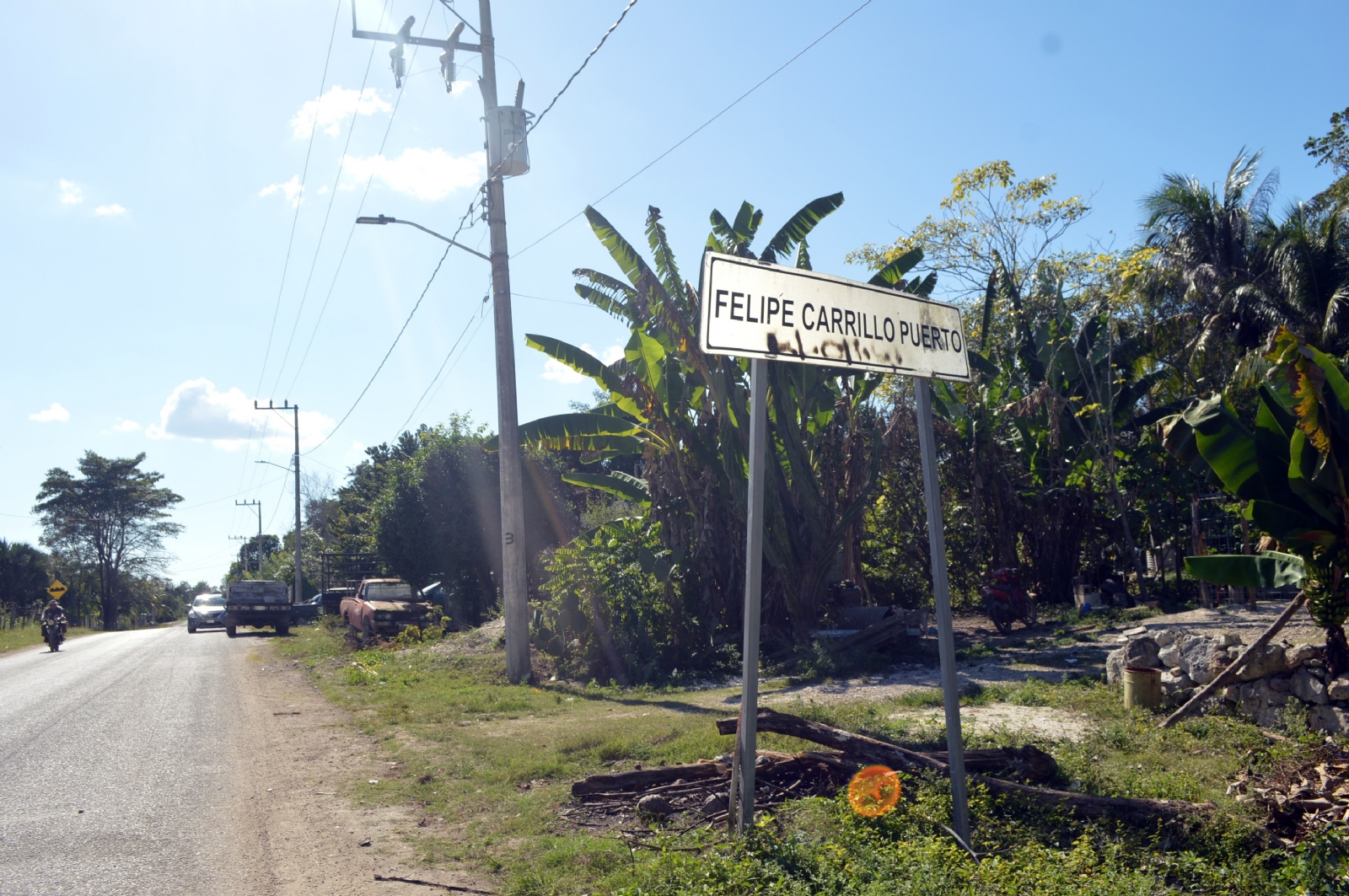 Pobladores de Champotón bloquearon carreteras para exigir justicia por la muerte de un párroco Pobladores de Champotón bloquearon carreteras para exigir justicia por la muerte de un párroco