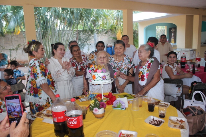 Los cumpleaños son muy diferentes en Yucatán Los cumpleaños son muy diferentes en Yucatán