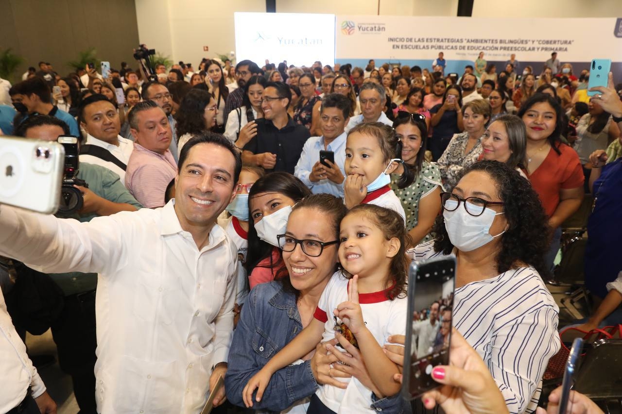 Ambientes bilingües atiende a  55,200 estudiantes de preescolar y primaria en 30 municipios de Yucatán
