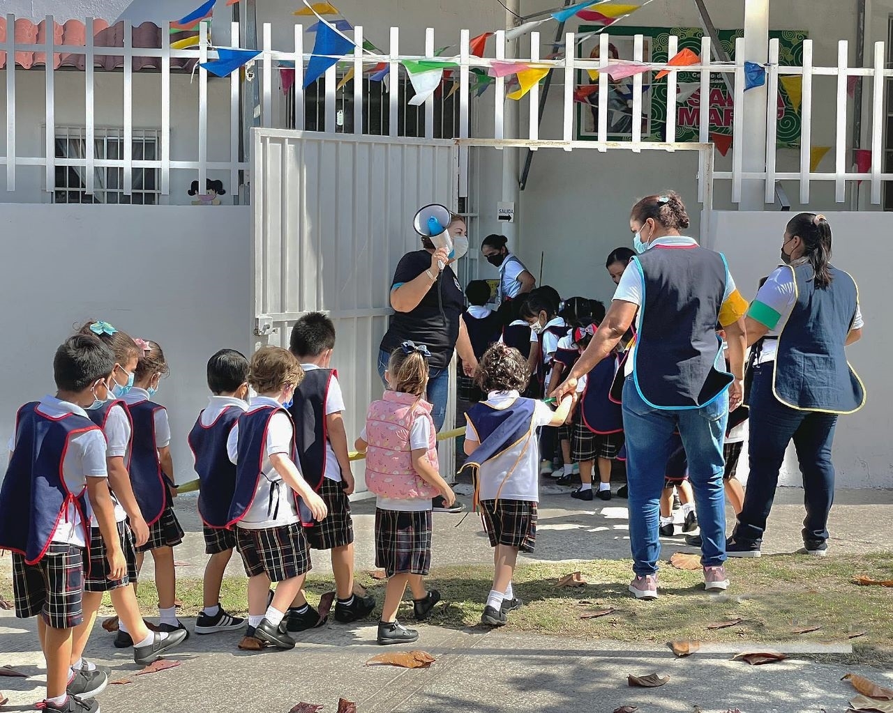 En Ciudad del Carmen participarán más de 20 instituciones públicas y privadas como bomberos, Cruz Roja y colegios En Ciudad del Carmen participarán más de 20 instituciones públicas y privadas como bomberos, Cruz Roja y colegios