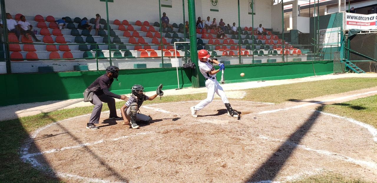 Taxistas de Cancún logró su segunda victoria de la jornada sabatina al superar por 5-1 a Broncos de la Región 95 Taxistas de Cancún logró su segunda victoria de la jornada sabatina al superar por 5-1 a Broncos de la Región 95