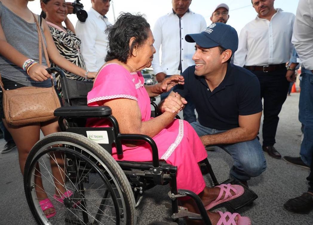 El Gobierno de Yuactán dará atención a necesidades de habitantes de Flamboyanes en Progreso