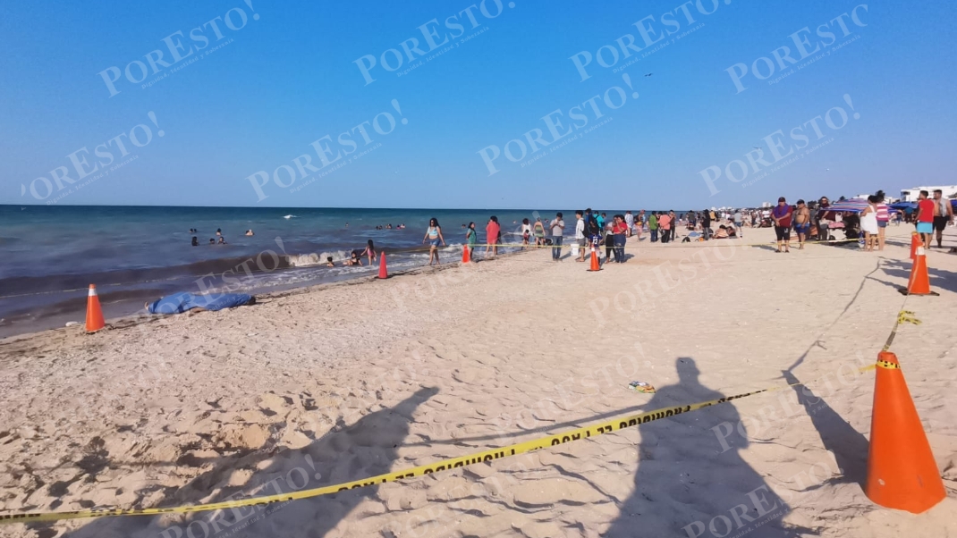 El hombre fue atendido por paramédicos de la Cruz Roja, pero fue demasiado tarde El hombre fue atendido por paramédicos de la Cruz Roja, pero fue demasiado tarde