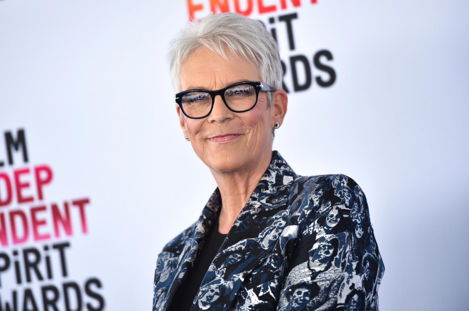 Jamie Lee Curtis gana el premio Oscar 2023 a Mejor Actriz de Reparto