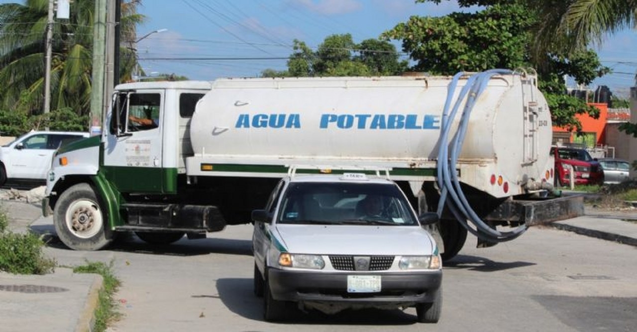 Habitantes de Isla Mujeres exigen detener el desabasto de agua