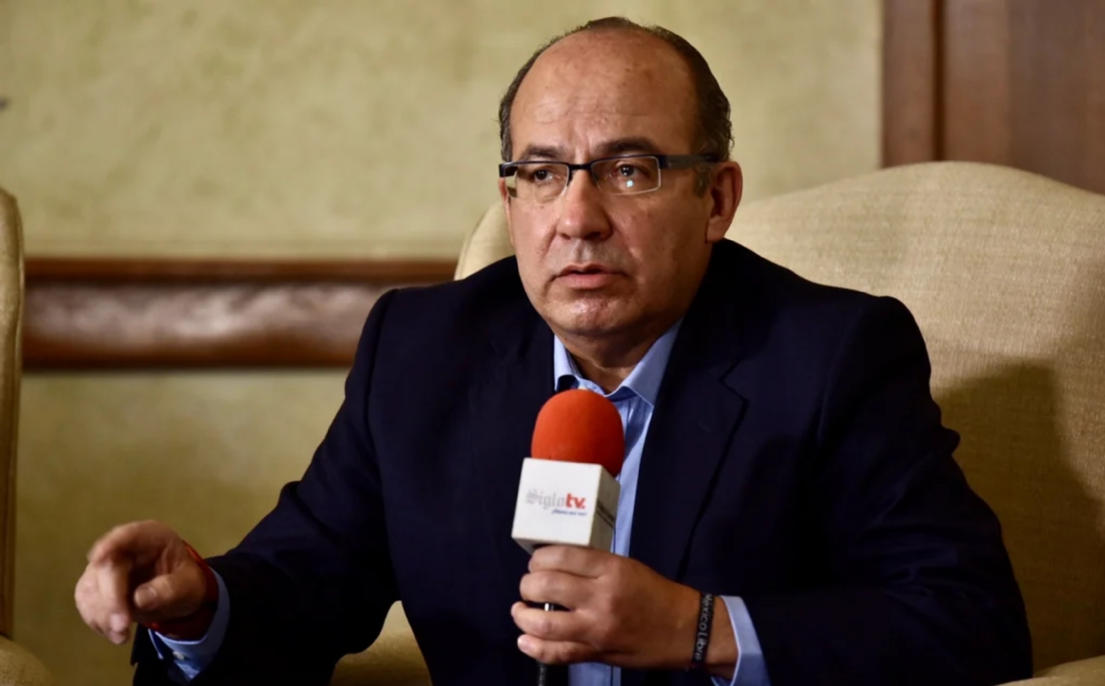 Felipe Calderón acusa al gobierno de México de generar una persecución contra él