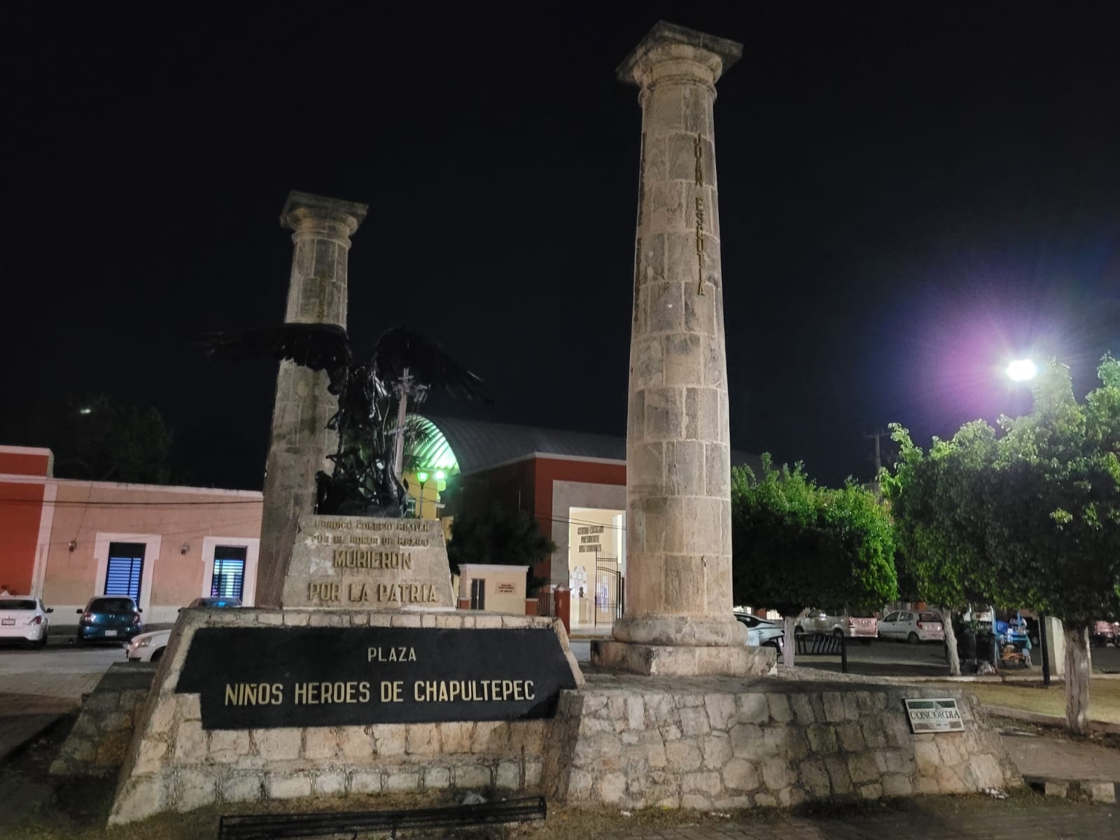 La Plaza de los Niños Héroes data de 1700 La Plaza de los Niños Héroes data de 1700