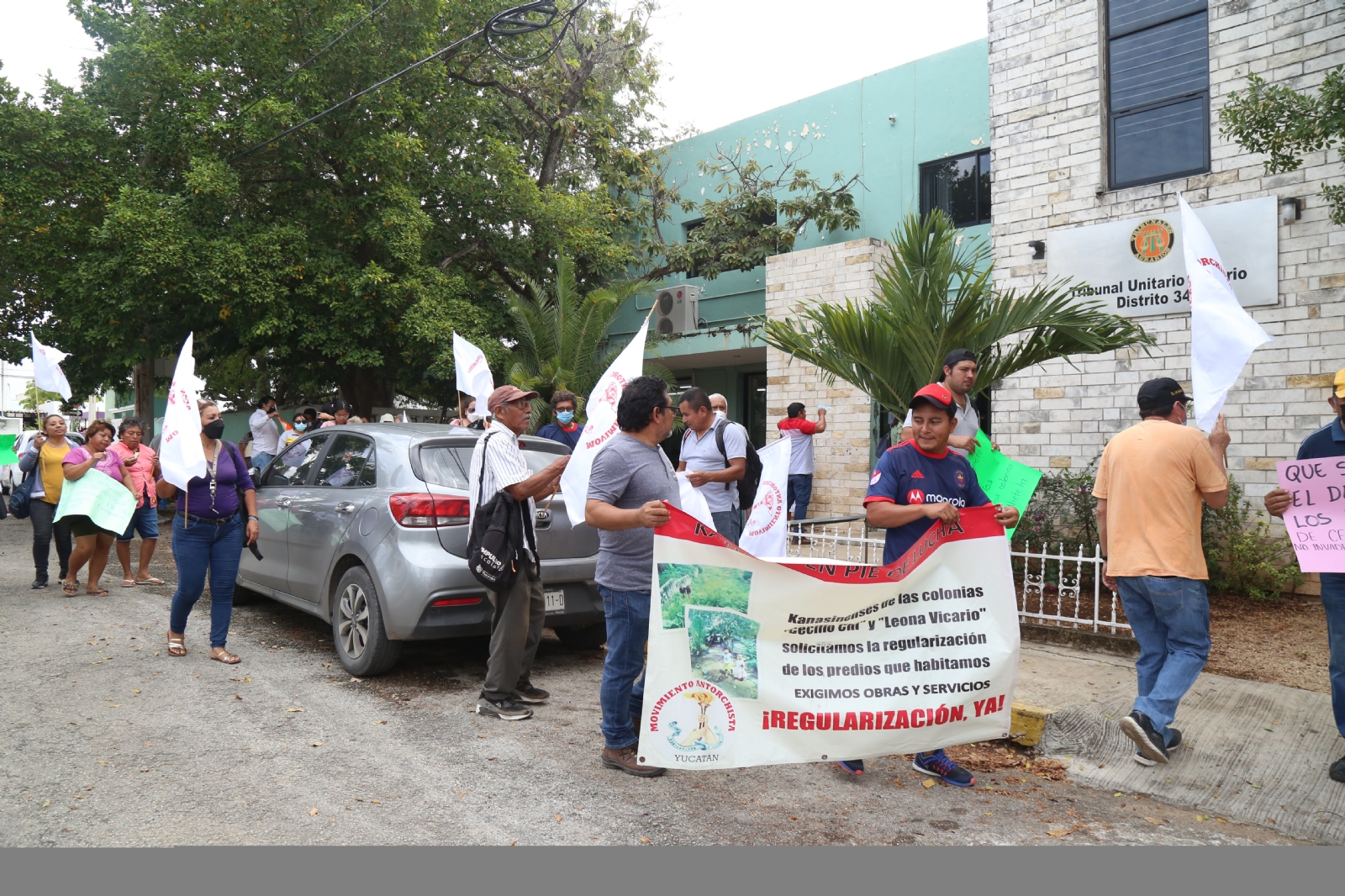 La manifestación se derivó de la baja a los títulos adquiridos al ejido, que abarcan 29 hectáreas y son patrimonio de unas 300 familias