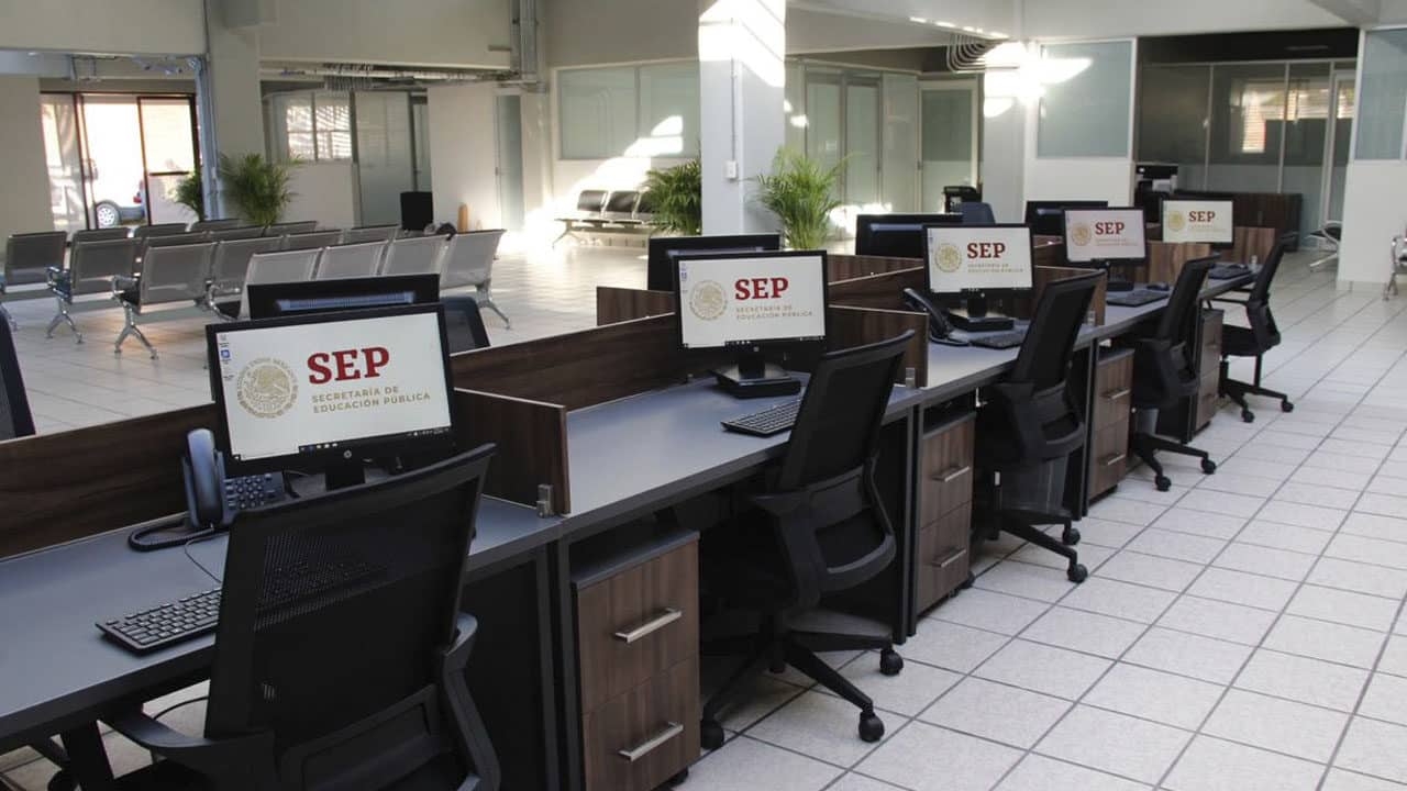 SEP anuncia sus vacantes disponibles en marzo de 2023