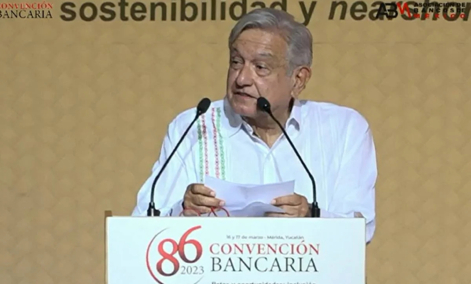 AMLO estuvo presente en Mérida donde destapó a Mauricio Vila para la Presidencia de México