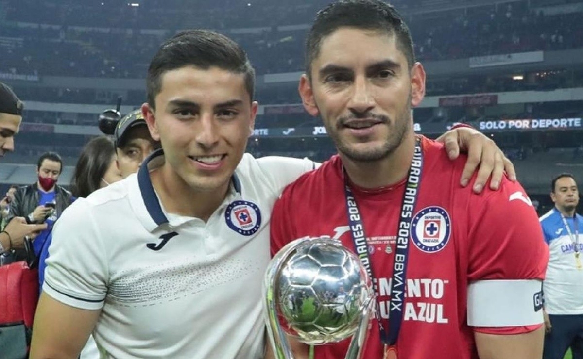 Jesús Corona y su hijo Misael Jesús Corona y su hijo Misael