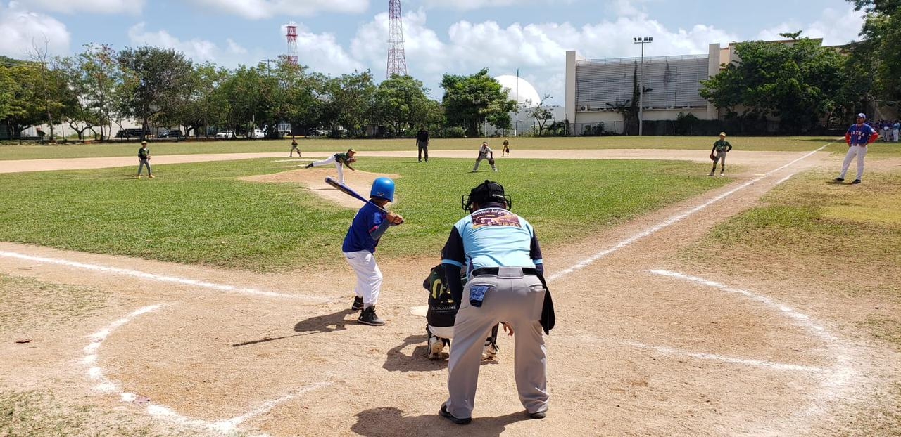 El pitcher Jesús Gamboa se apuntó el triunfo en la loma de los disparos en tres entradas con labor de dos hits, una carrera, tres ponches y dos bases por bolas