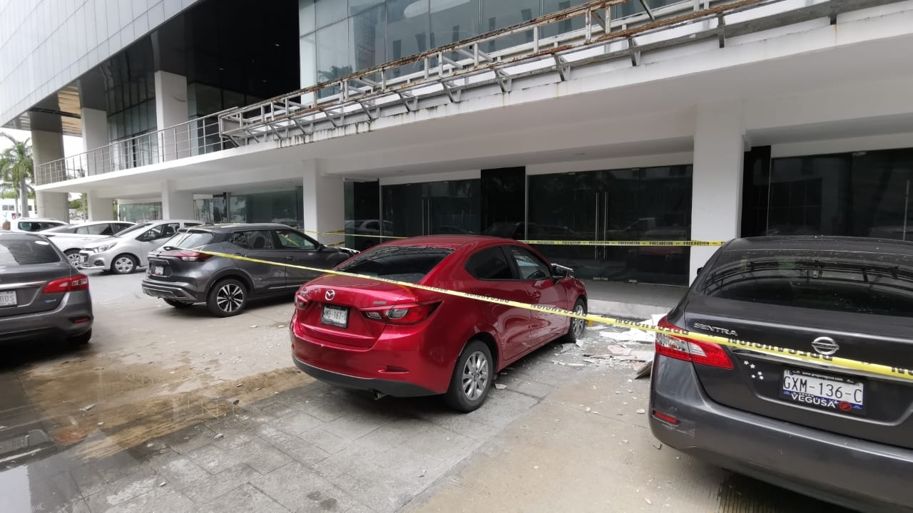El plafón y cerámica del hotel Fiesta Inn Loft causó daños valuados en más de 100 mil pesos