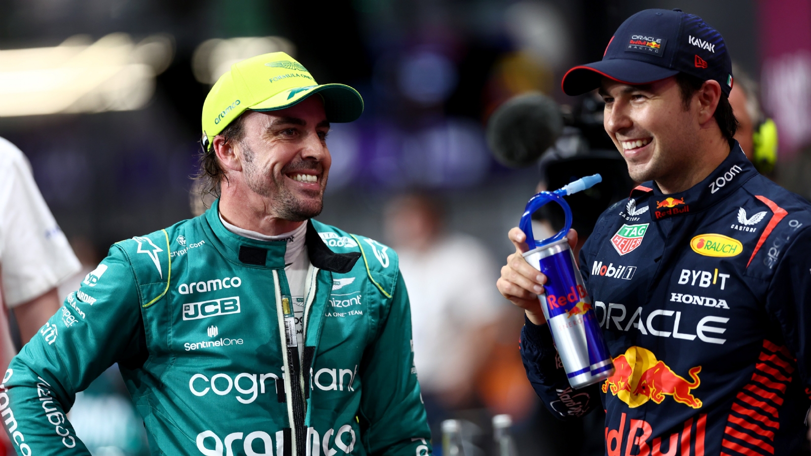 Checo Pérez inicia en primero luego de ganar el pole positión