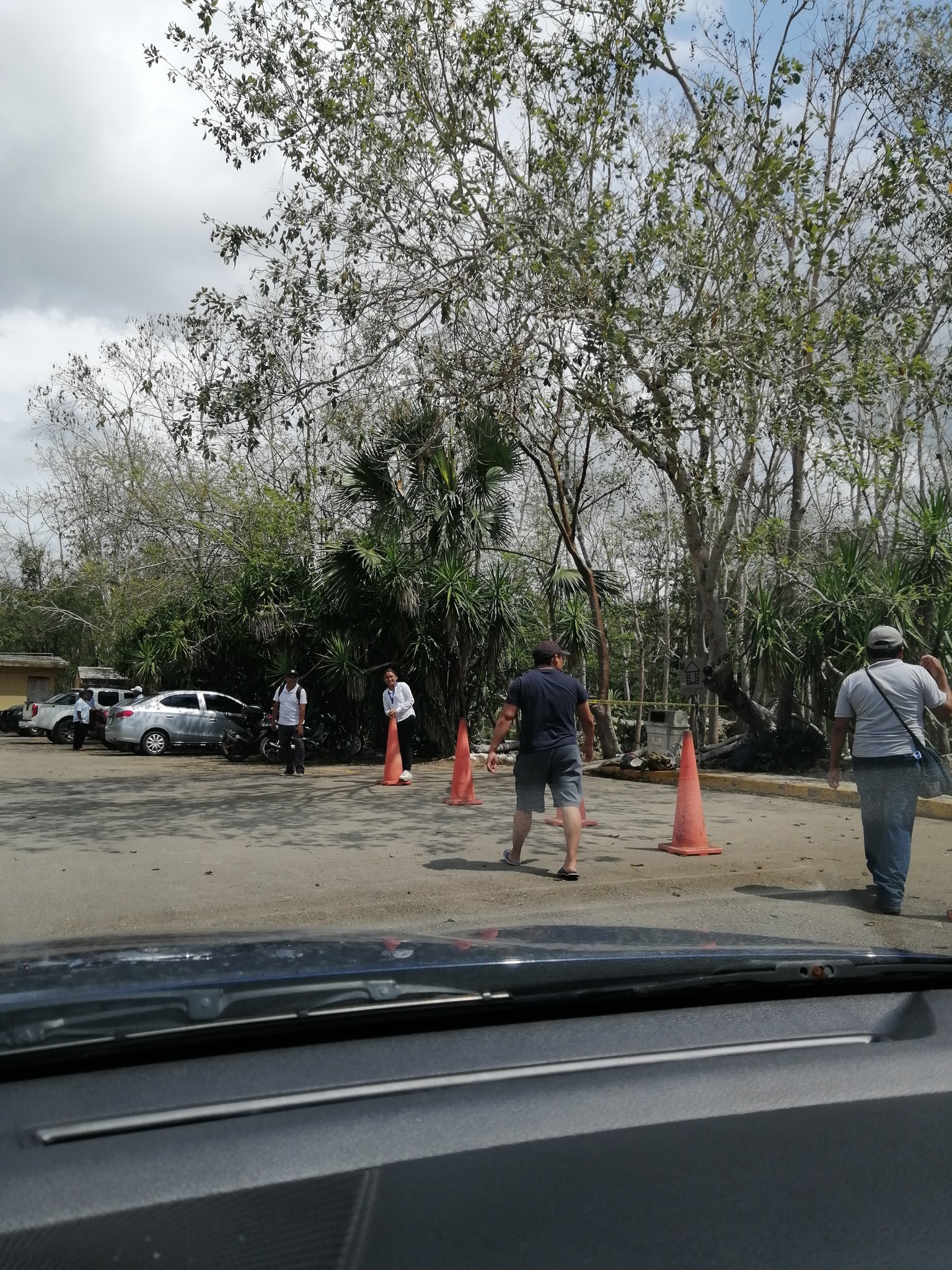 Personal de la zona arqueológica cerró el acceso a los visitantes Personal de la zona arqueológica cerró el acceso a los visitantes