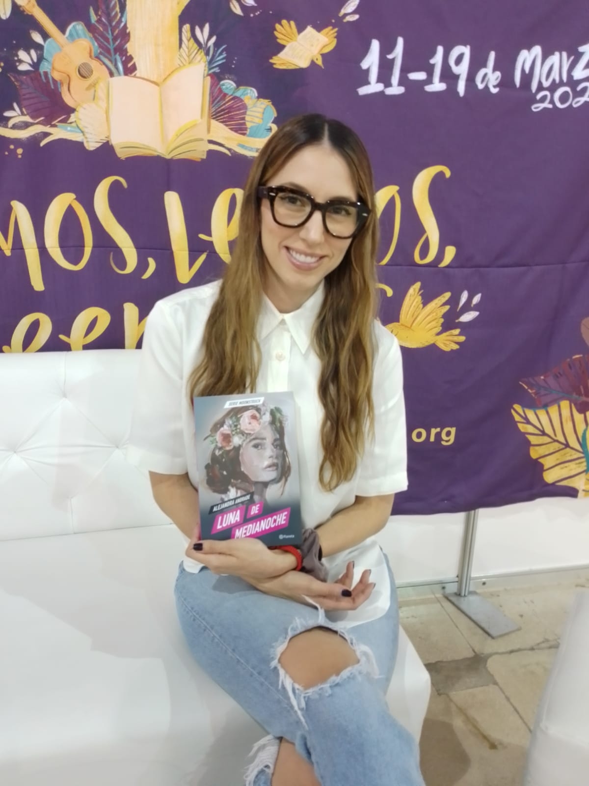 Alejandra Andrade es la creadora de Luna de Medianoche