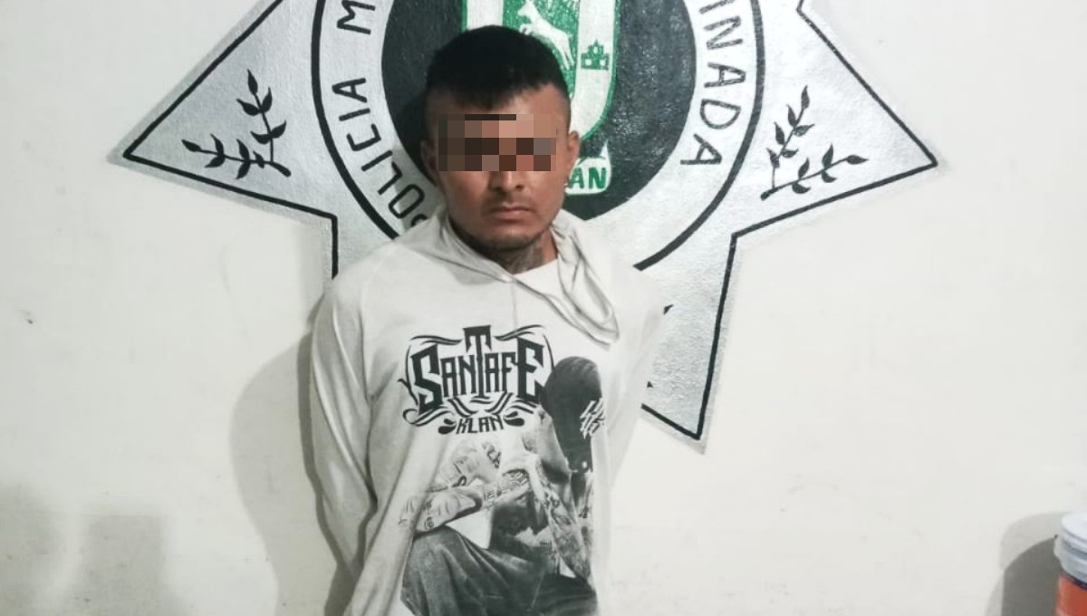 El hombre fue detenido trasladado a la cárcel municipal El hombre fue detenido trasladado a la cárcel municipal