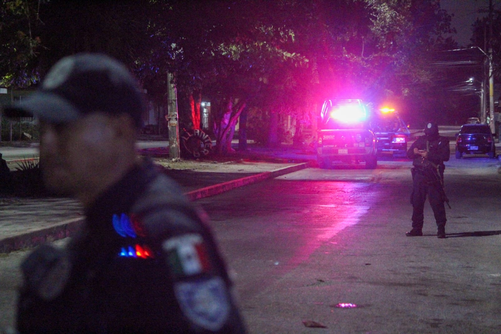 La zona fue acordonada por policías estatales y elementos de la Marina