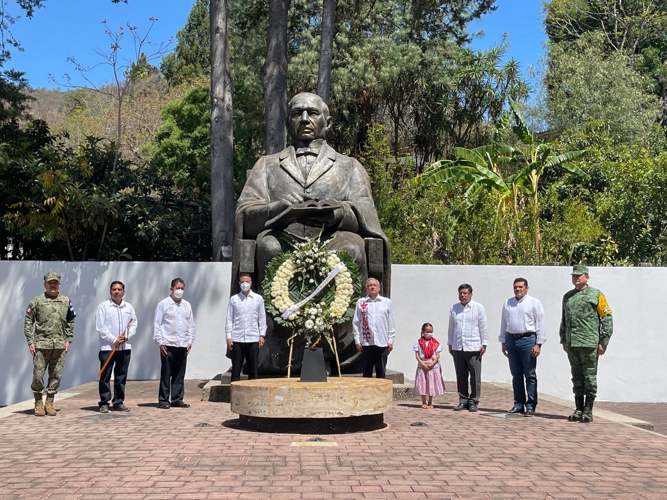 El presidente AMLO conmemora el natalicio de Benito Juárez