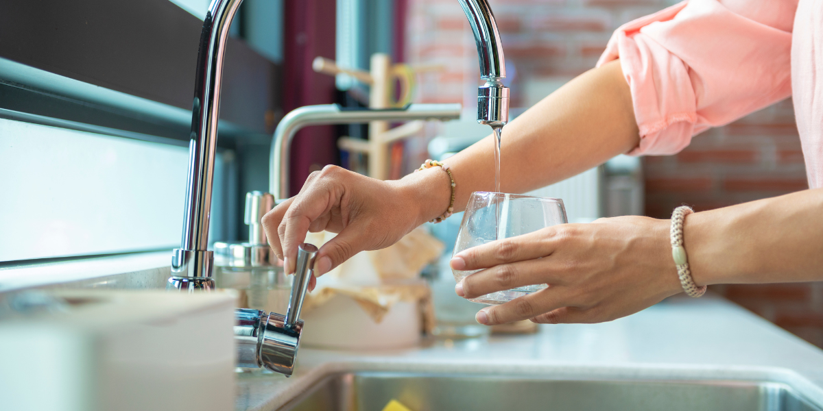 No siempre es buena idea beber agua de la llave. Foto: Especial No siempre es buena idea beber agua de la llave. Foto: Especial