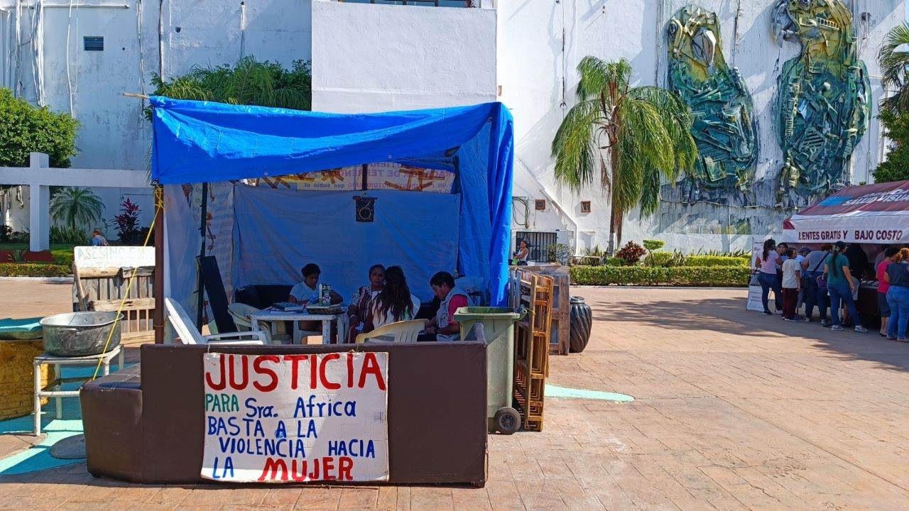El Ayuntamiento de Ciudad del Carmen y el alcalde Pablo Gutiérrez Lazarus mantendrán medidas cautelares El Ayuntamiento de Ciudad del Carmen y el alcalde Pablo Gutiérrez Lazarus mantendrán medidas cautelares
