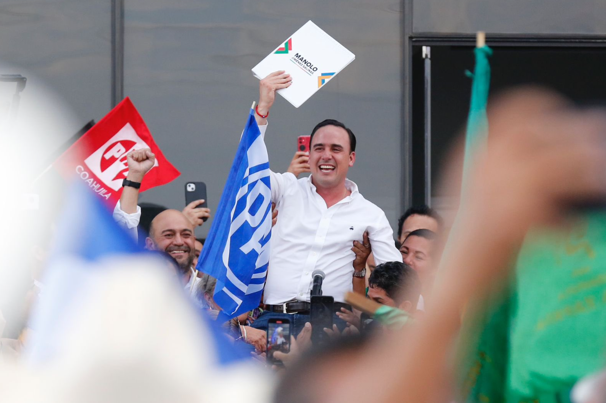 Manolo Jiménez Salinas se registra como candidato a la gubernatura de Coahuila por la Alianza Ciudadana por la Seguridad;