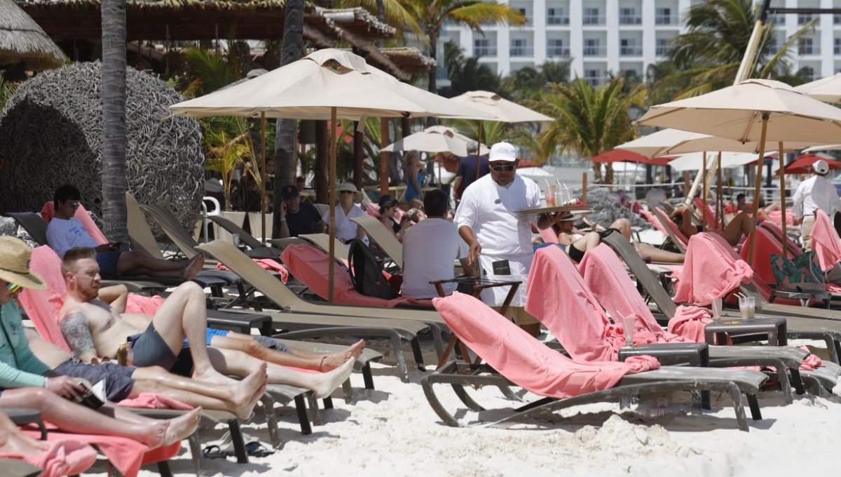 Se siguen llevando a cabo los protocolos de sanidad en el interior de los hoteles