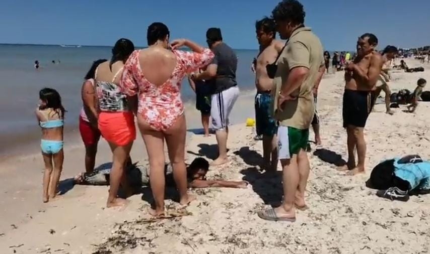 La mujer fue trasladada a los separos por intentar agredir a sus rescatistas