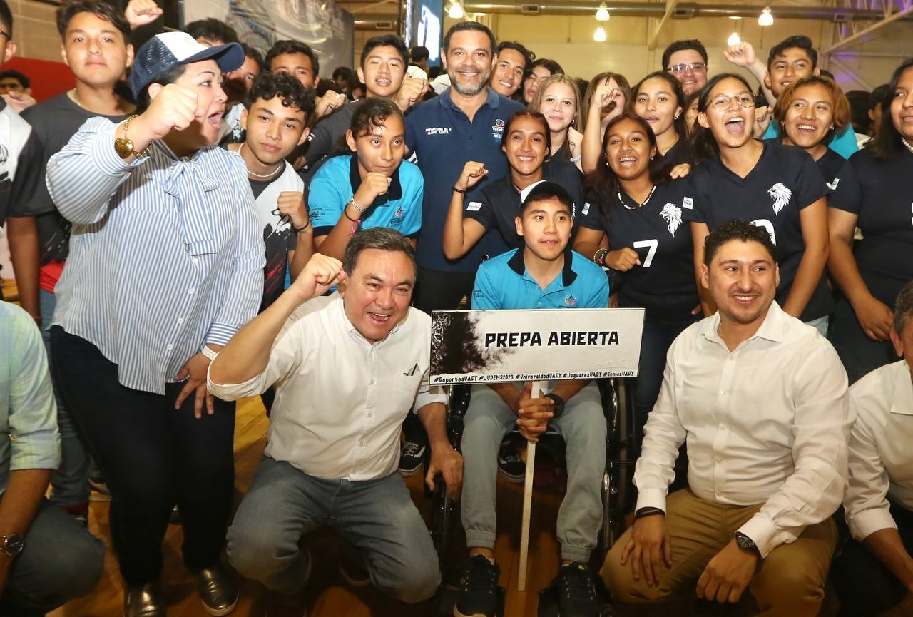El secretario de Educación consideró que tener internet en las escuelas brinda nuevas oportunidades