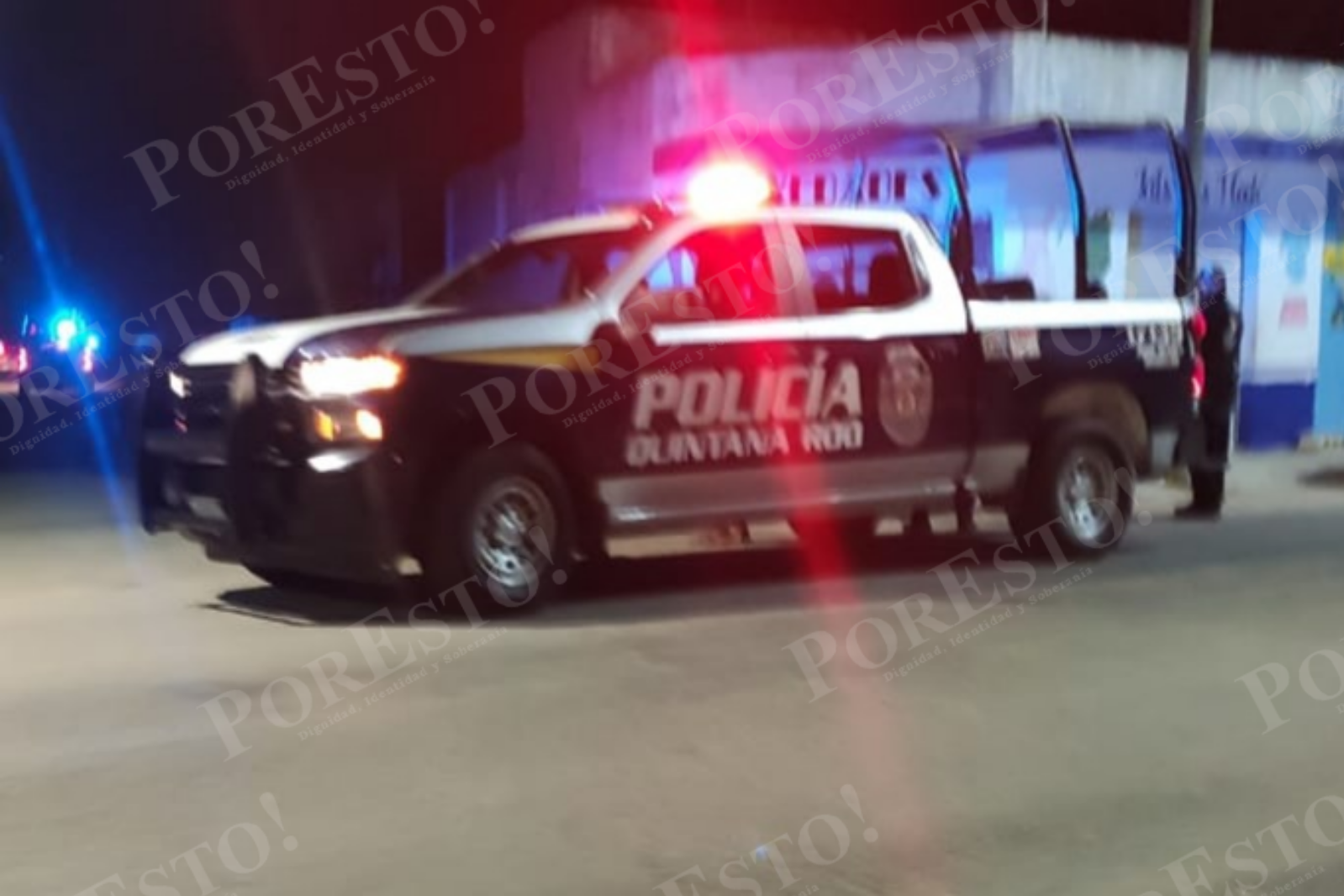 La persona fue trasladada al hospital integral por la unidad de emergencia, custodiado por patrullas de Seguridad Pública La persona fue trasladada al hospital integral por la unidad de emergencia, custodiado por patrullas de Seguridad Pública
