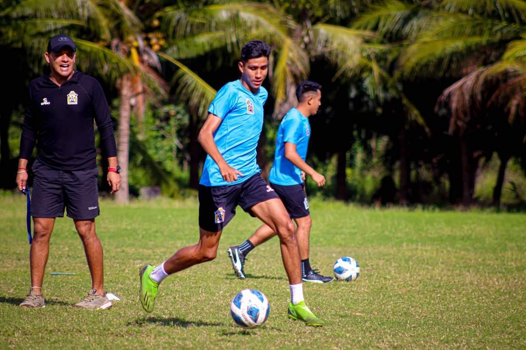 Los Pioneros Junior de Cancún se enfrentarán a los Tiburones de Progreso