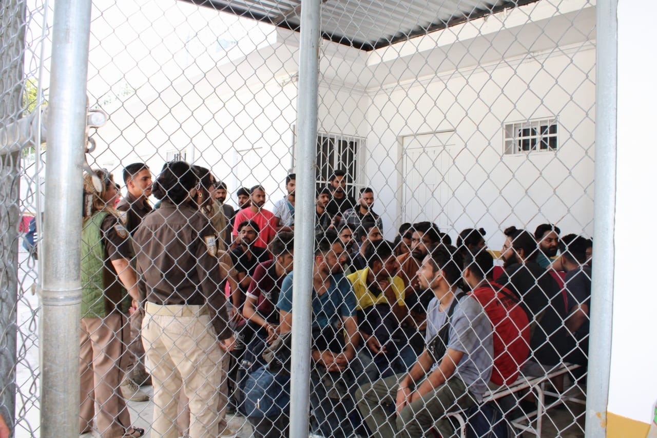 El grupo de 32 ilegales fue llevado a las instalaciones del INM El grupo de 32 ilegales fue llevado a las instalaciones del INM
