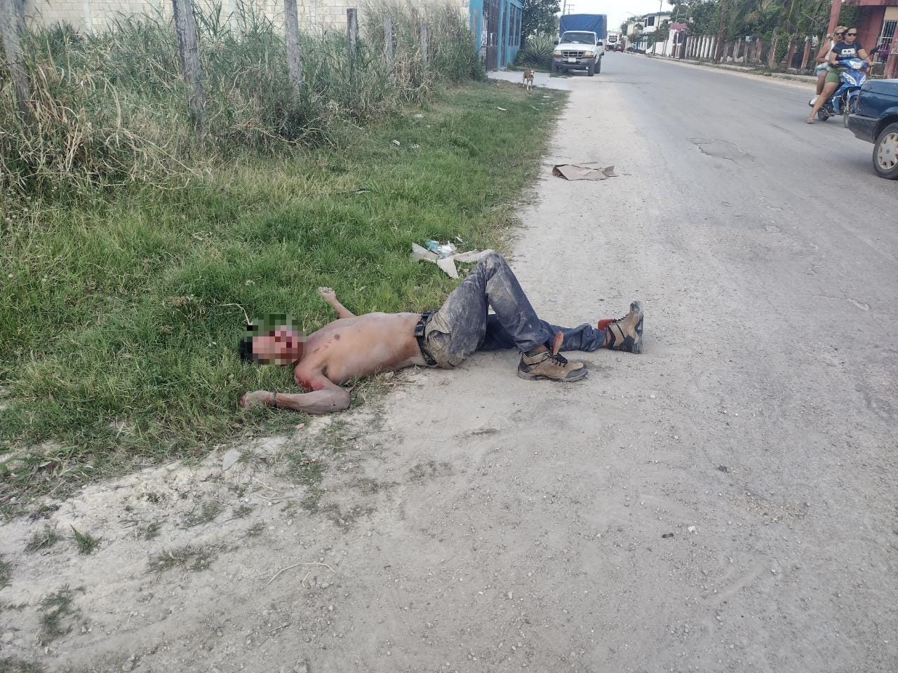 Armados con piedras y palos, los vecinos golpearon al presunto ladrón Armados con piedras y palos, los vecinos golpearon al presunto ladrón