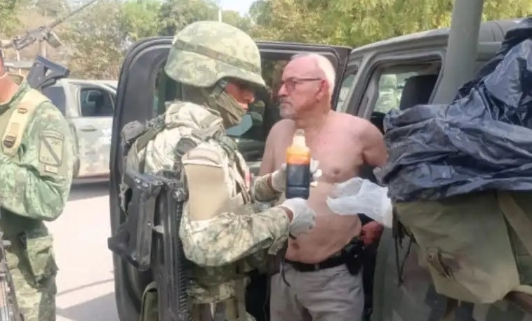 Hipólito Mora denunció un ataque por parte de Sicarios