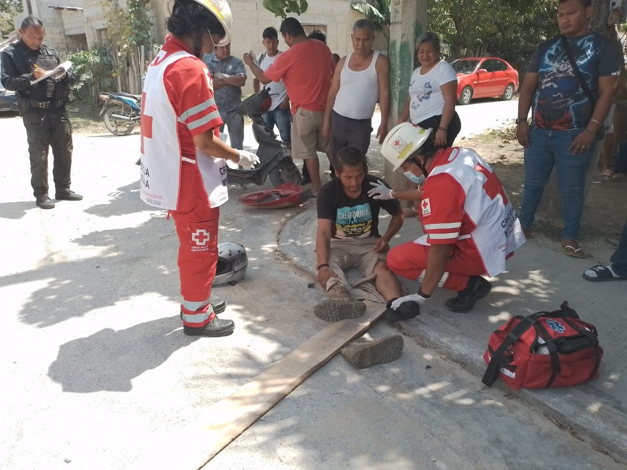 Aunque el hombre recibió atención de la Cruz Roja tuvo que ser trasladado al un hospital