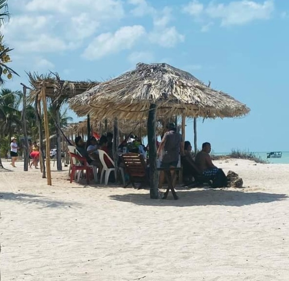 Palaperos de Sabancuy auguran buena llegada de turistas en Semana Santa
