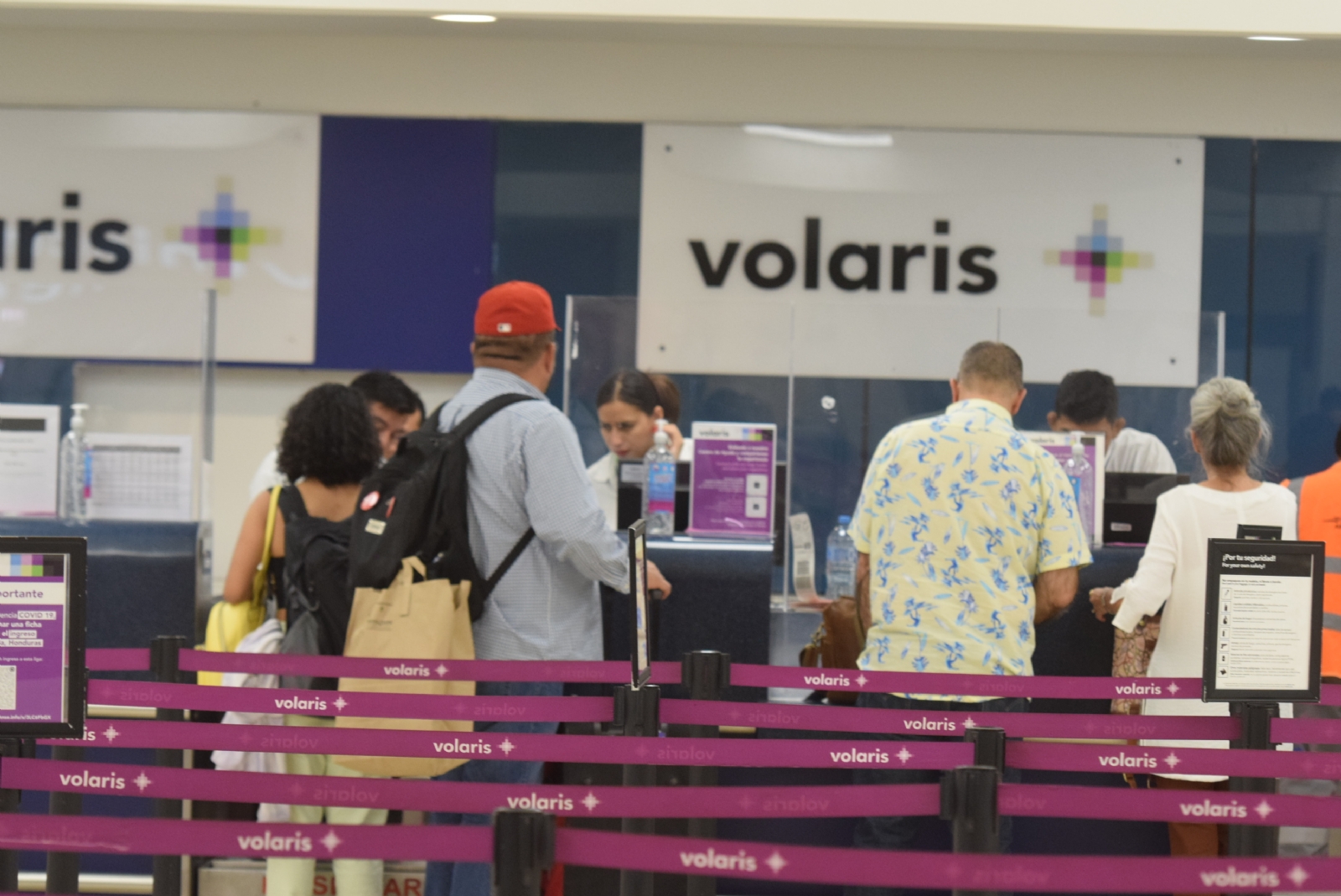Visiblemente enojado el usuario de Volaris afirmó que iría a Profeco
