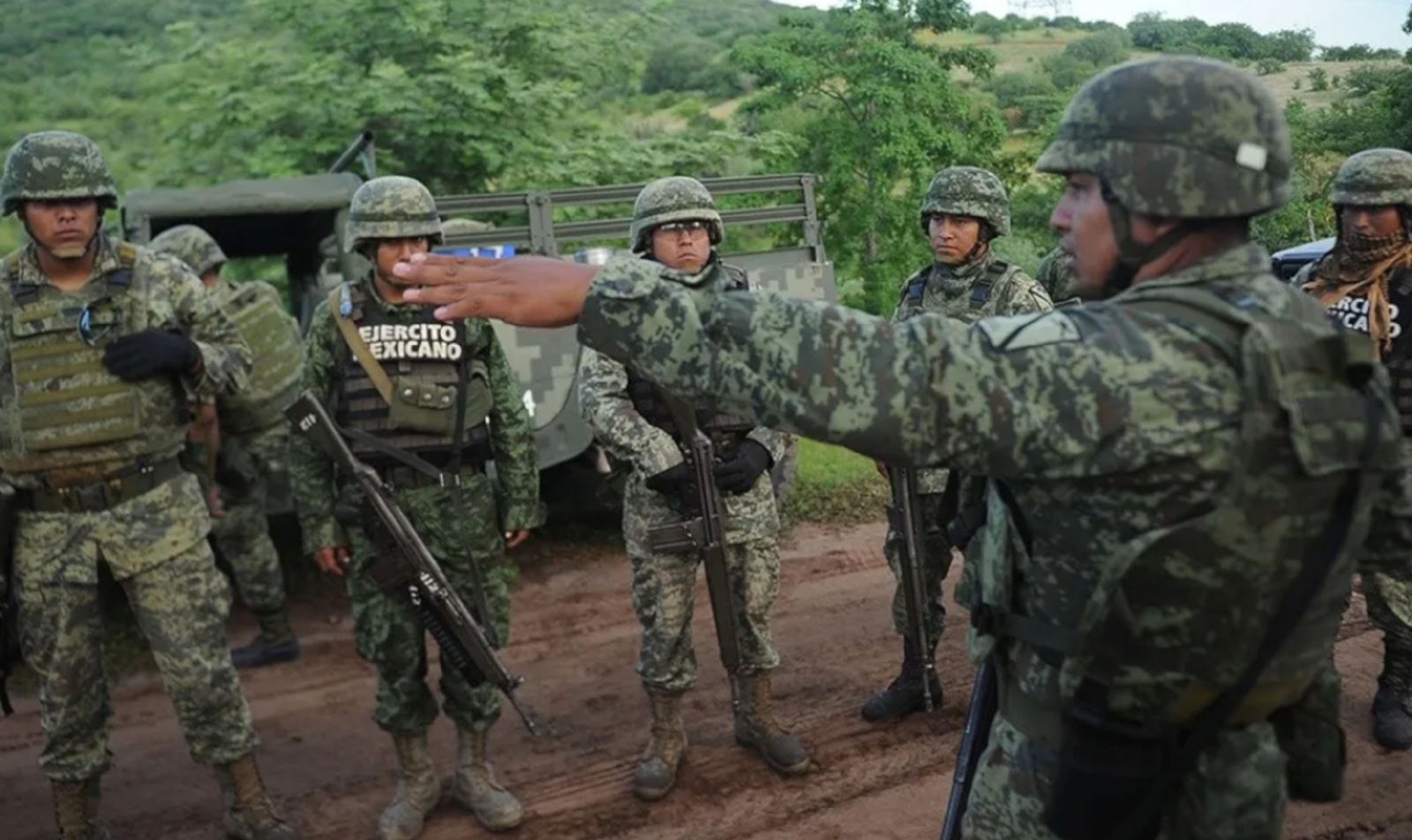 SEDENA asegura varias armas y municiones en Tamaulipas SEDENA asegura varias armas y municiones en Tamaulipas